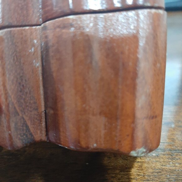 Adorable vintage hand made pig wooden jewelry box - Picture 11 of 11